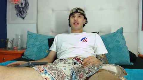 Manuel online show from April 11, 2026, 8:29 am