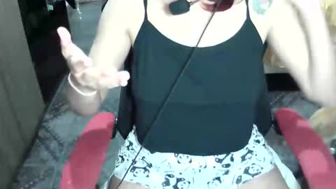 Snapshot of manuescarlate13 chatting on September 25, 2025, 5:33 am Manu Escarlate online show from September 25, 2025, 5:33 am