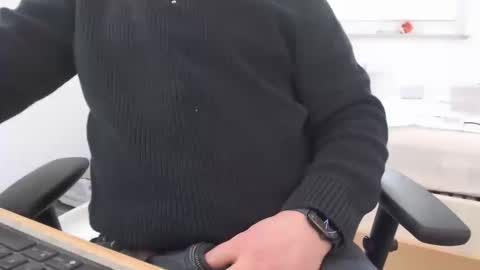 Snapshot of manuherb84 chatting on March 9, 2026, 2:10 pm manuherb84 online show from March 9, 2026, 2:10 pm