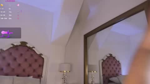 Snapshot of mara_betancurt chatting on October 24, 2025, 4:20 am Mara online show from October 24, 2025, 4:20 am