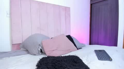 Snapshot of mara_sans chatting on January 9, 2025, 11:56 pm Mara online show from January 9, 2025, 11:56 pm