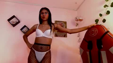 Mara 3 online show from November 22, 2025, 1:54 pm