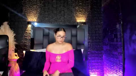 maraa_rivera online show from November 11, 2025, 7:58 pm