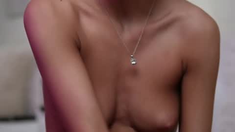  Mara  online show from November 28, 2025, 9:06 pm