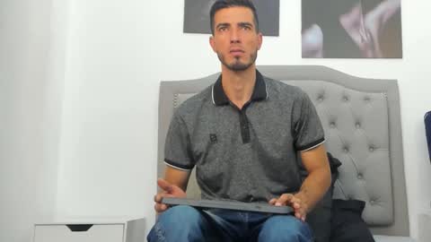 Snapshot of marc_ruffalo chatting on February 2, 2026, 7:34 pm Marc Ruffalo online show from February 2, 2026, 7:34 pm