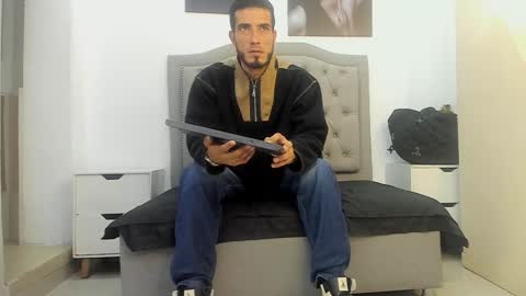 Snapshot of marc_ruffalo chatting on February 22, 2026, 7:12 pm Marc Ruffalo online show from February 22, 2026, 7:12 pm