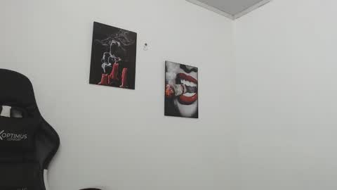 Marcela online show from November 5, 2025, 4:01 am