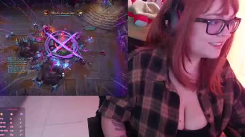 marcela2101 online show from March 6, 2025, 9:31 pm