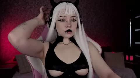 Snapshot of marceline_red chatting on August 4, 2026, 9:34 am Lady Marceline online show from August 4, 2026, 9:34 am
