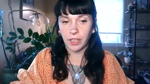 MarcelineAltaria online show from November 28, 2025, 6:54 pm