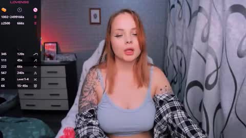 Snapshot of marcelinepeach chatting on November 8, 2025, 5:56 pm Sara online show from November 8, 2025, 5:56 pm