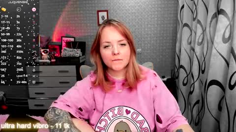 Snapshot of marcelinepeach chatting on December 1, 2025, 7:24 am Sara online show from December 1, 2025, 7:24 am