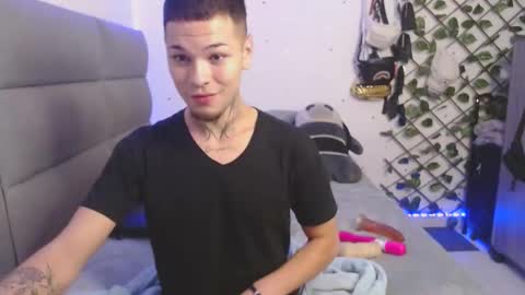 marcelo_m1lk online show from October 25, 2025, 5:37 am