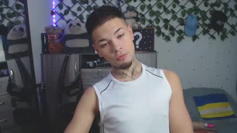 marcelo_m1lk online show from November 5, 2025, 3:50 am