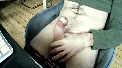 Snapshot of marcinshoes chatting on December 10, 2024, 2:50 pm Marcinshoes online show from December 10, 2024, 2:50 pm