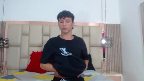 Snapshot of marckpassion chatting on January 29, 2025, 12:24 pm Marck online show from January 29, 2025, 12:24 pm