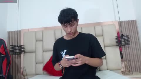 Snapshot of marckpassion chatting on February 3, 2025, 12:57 pm Marck online show from February 3, 2025, 12:57 pm