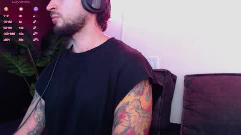 Snapshot of marco_allison43 chatting on December 4, 2025, 8:50 pm marco_allison43 online show from December 4, 2025, 8:50 pm