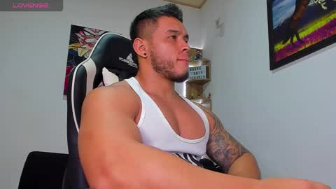 Snapshot of marco_diaz1 chatting on October 1, 2025, 1:55 am Marco Diaz online show from October 1, 2025, 1:55 am
