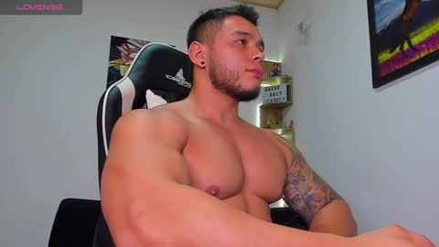 Snapshot of marco_diaz1 chatting on October 5, 2025, 12:42 am Marco Diaz online show from October 5, 2025, 12:42 am