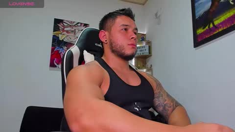 Snapshot of marco_diaz1 chatting on October 7, 2025, 12:30 am Marco Diaz online show from October 7, 2025, 12:30 am