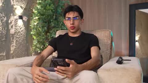 Marco and Ethan online show from December 17, 2025, 9:10 pm