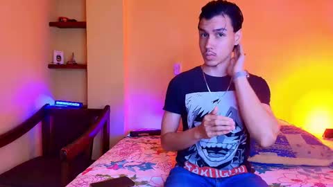 Snapshot of marcus_hanks chatting on October 13, 2025, 5:18 am Marcus Hanks online show from October 13, 2025, 5:18 am
