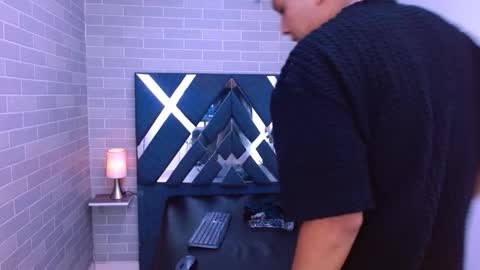 marcus hans online show from November 29, 2025, 5:05 pm