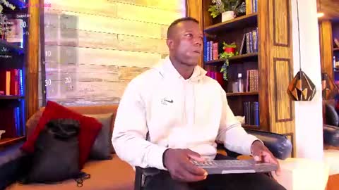 Snapshot of marcusblack_ chatting on July 22, 2026, 12:19 pm Marcusssss online show from July 22, 2026, 12:19 pm