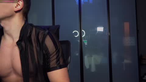 Snapshot of marcusdiamond chatting on February 3, 2025, 4:31 pm Marcus Diamond online show from February 3, 2025, 4:31 pm