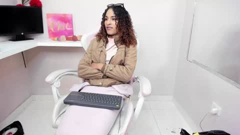 Snapshot of marfilastrom chatting on December 15, 2024, 9:13 am marfilastrom online show from December 15, 2024, 9:13 am