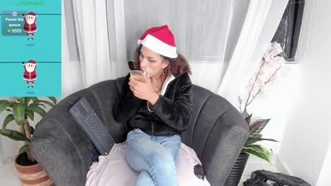 Snapshot of marfilastrom chatting on December 31, 2024, 9:42 am marfilastrom online show from December 31, 2024, 9:42 am