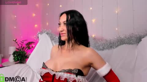 Snapshot of margaret_clark chatting on December 24, 2024, 12:22 pm Margaret Clark online show from December 24, 2024, 12:22 pm