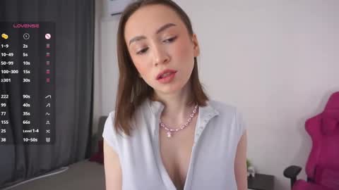 Snapshot of margarethowell chatting on May 19, 2026, 6:09 am Margaret online show from May 19, 2026, 6:09 am