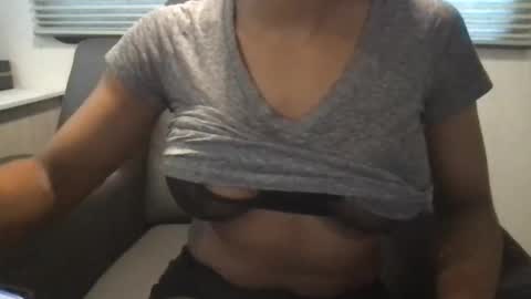 margaux_lumiere online show from September 20, 2025, 12:28 pm