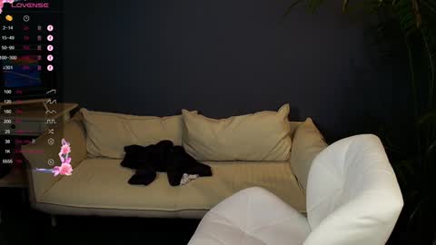 Snapshot of margeritirell chatting on December 5, 2024, 8:44 am Margo online show from December 5, 2024, 8:44 am