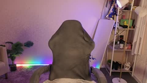 Margo online show from April 1, 2026, 1:41 pm