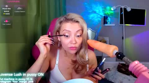 Snapshot of margohotty chatting on October 6, 2025, 4:10 am Margo for you   online show from October 6, 2025, 4:10 am