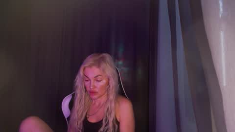 Snapshot of margoo_77 chatting on November 14, 2025, 5:39 am Margoo online show from November 14, 2025, 5:39 am