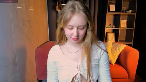 Snapshot of margoprettymoon chatting on March 1, 2026, 1:24 pm Margo online show from March 1, 2026, 1:24 pm