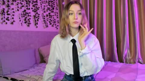 Margo online show from March 6, 2025, 6:48 pm