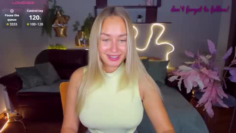 MargoSugar online show from October 25, 2025, 6:10 am