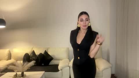 Margot online show from October 19, 2025, 1:06 am