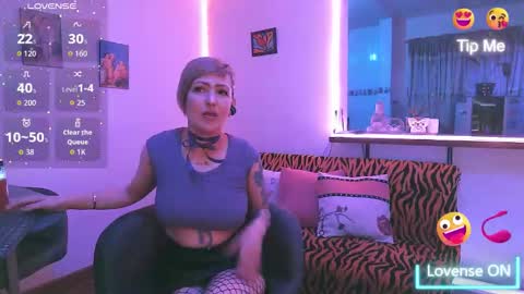 Snapshot of maria_fernandaxxx_ chatting on November 2, 2025, 10:45 pm Maria fernanda online show from November 2, 2025, 10:45 pm