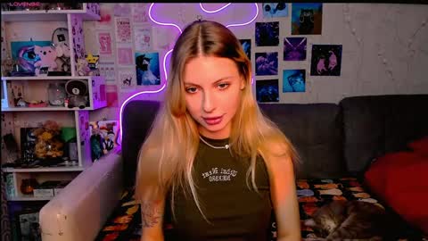 Maria online show from December 12, 2024, 5:42 am