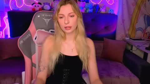 Maria online show from October 22, 2025, 2:23 am