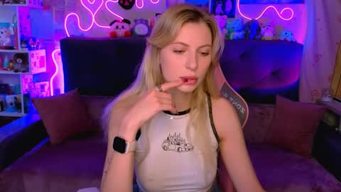 Maria online show from October 23, 2025, 4:45 am