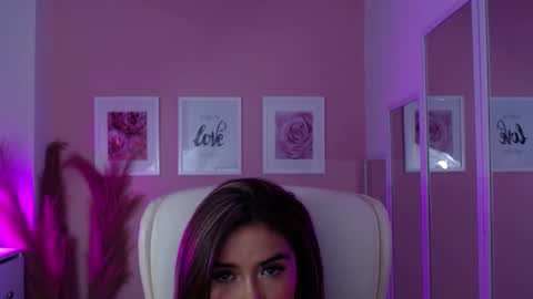 Snapshot of maria_jones chatting on December 12, 2024, 2:11 pm Instagram soymj01 online show from December 12, 2024, 2:11 pm