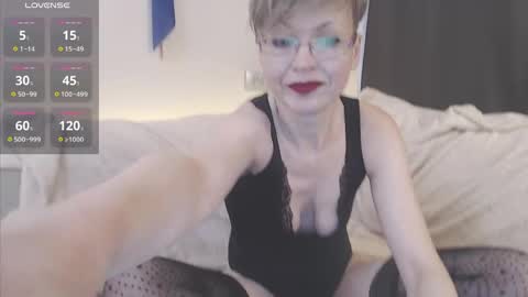 Mari online show from April 11, 2026, 11:36 am