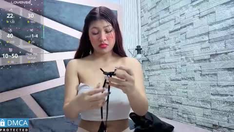 maria_twenty online show from November 26, 2025, 11:11 am